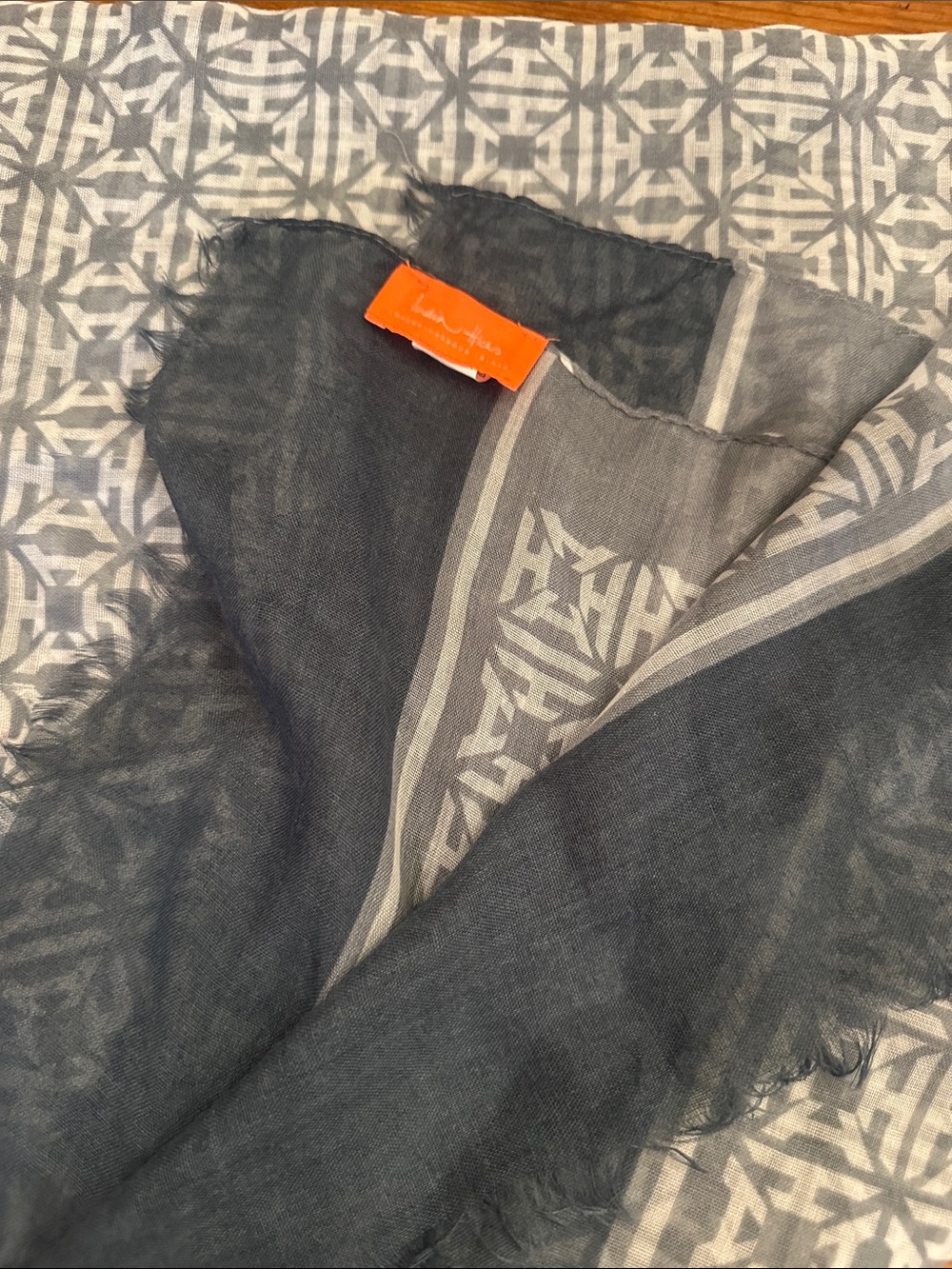 India Hicks London Harbour Island Gray Geometric Scarf Sarong 36x72
